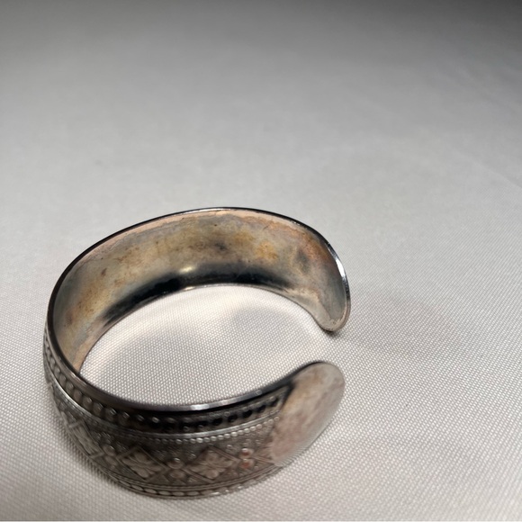 Tribal Metal Cuff Bangle Bracelet Tibetan Nepal Gypsy Style Silver Tone Boho - Picture 11 of 15
